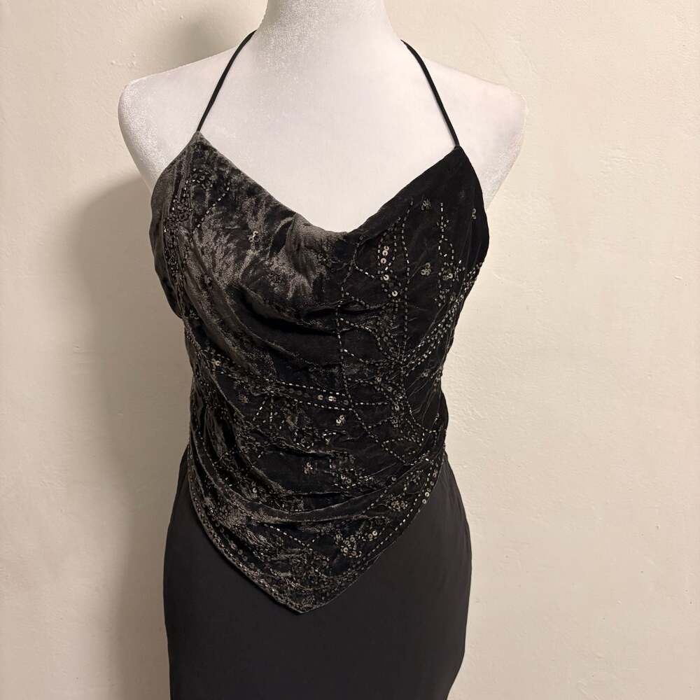 Zara Black Beaded Handkerchief Bodice Velvet
Maxi Dress Goth Fairy Y2K S-FLAWS